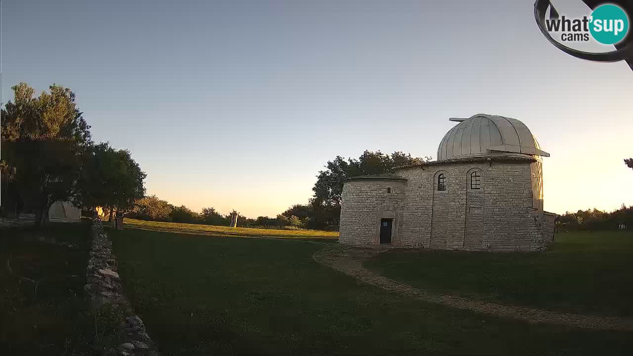 Višnjan Observatory Webcam: Gaze into the Cosmos from Istria, Croatia