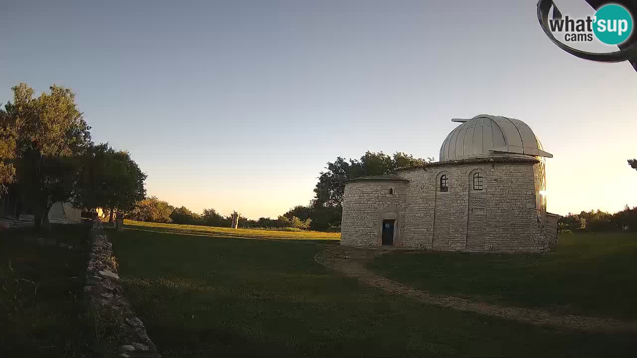 Webcam de l’Observatoire de Višnjan: Plongez dans le cosmos depuis l’Istrie, Croatie