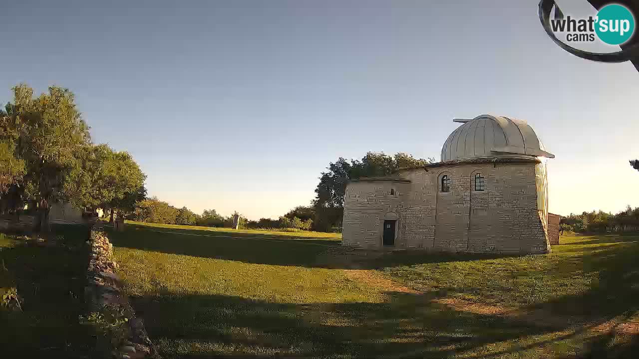 Višnjan Observatory Webcam: Gaze into the Cosmos from Istria, Croatia