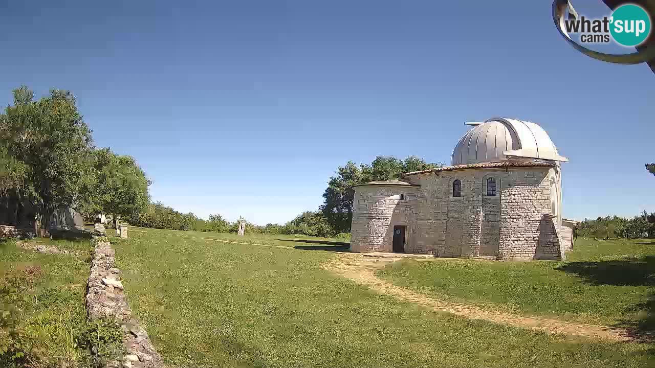 Višnjan Observatory Webcam: Gaze into the Cosmos from Istria, Croatia