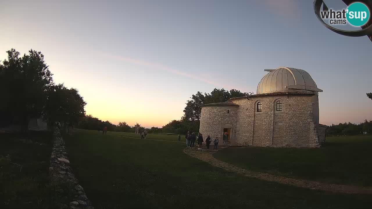 Višnjanska observatorijska spletna kamera: Opazujte vesolje iz Istre, Hrvaška