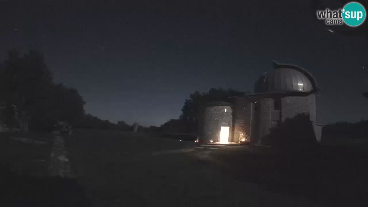 Višnjan Observatory Webcam: Gaze into the Cosmos from Istria, Croatia