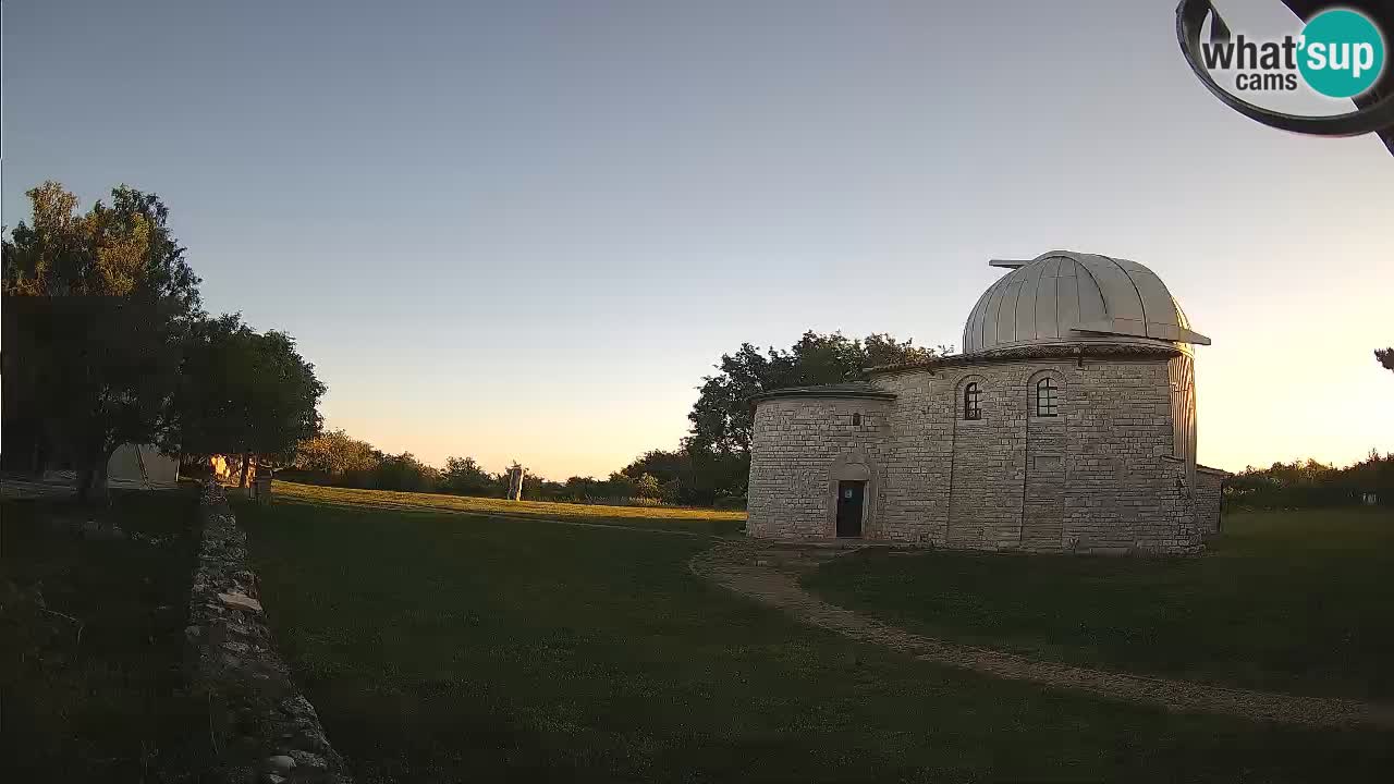 Višnjanska observatorijska spletna kamera: Opazujte vesolje iz Istre, Hrvaška