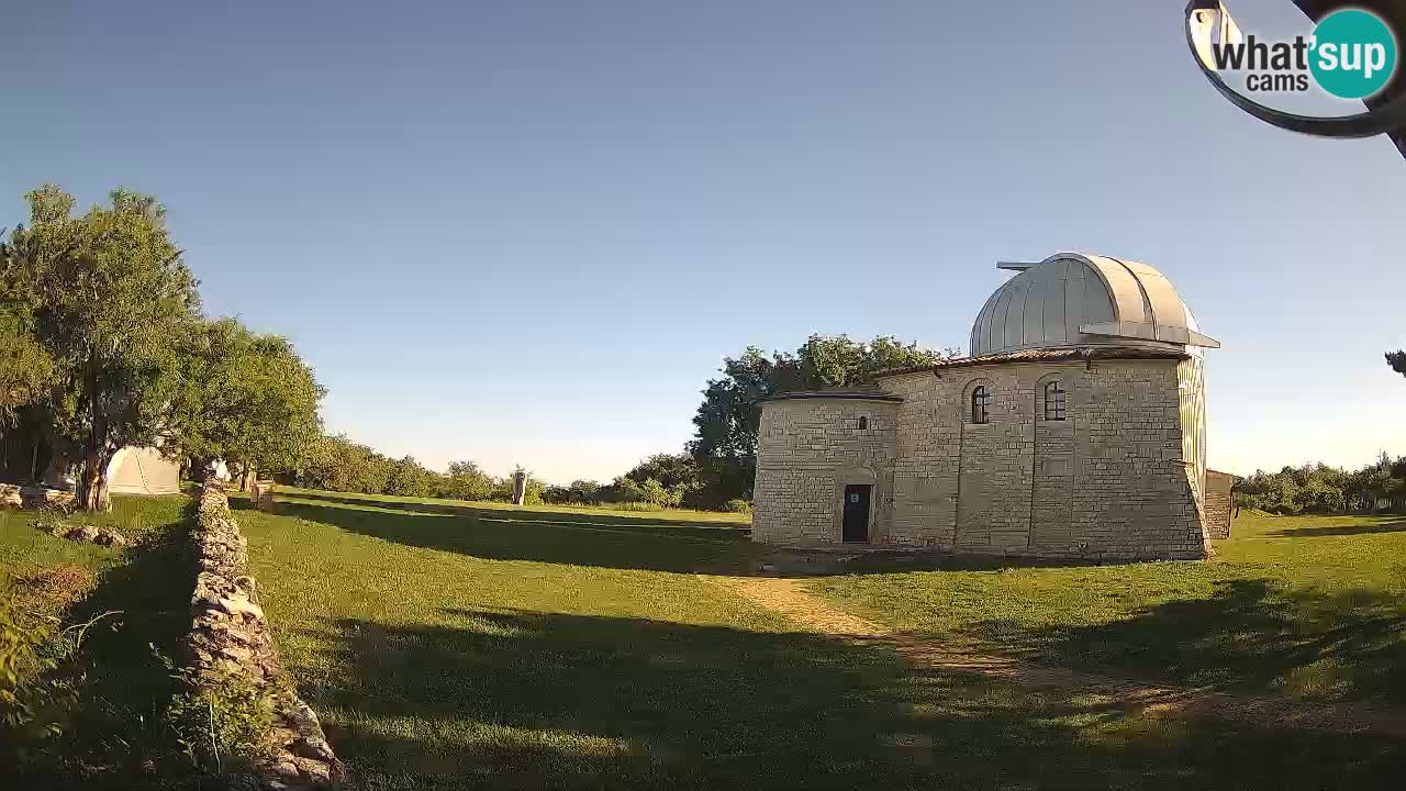 Višnjan Observatory Webcam: Gaze into the Cosmos from Istria, Croatia