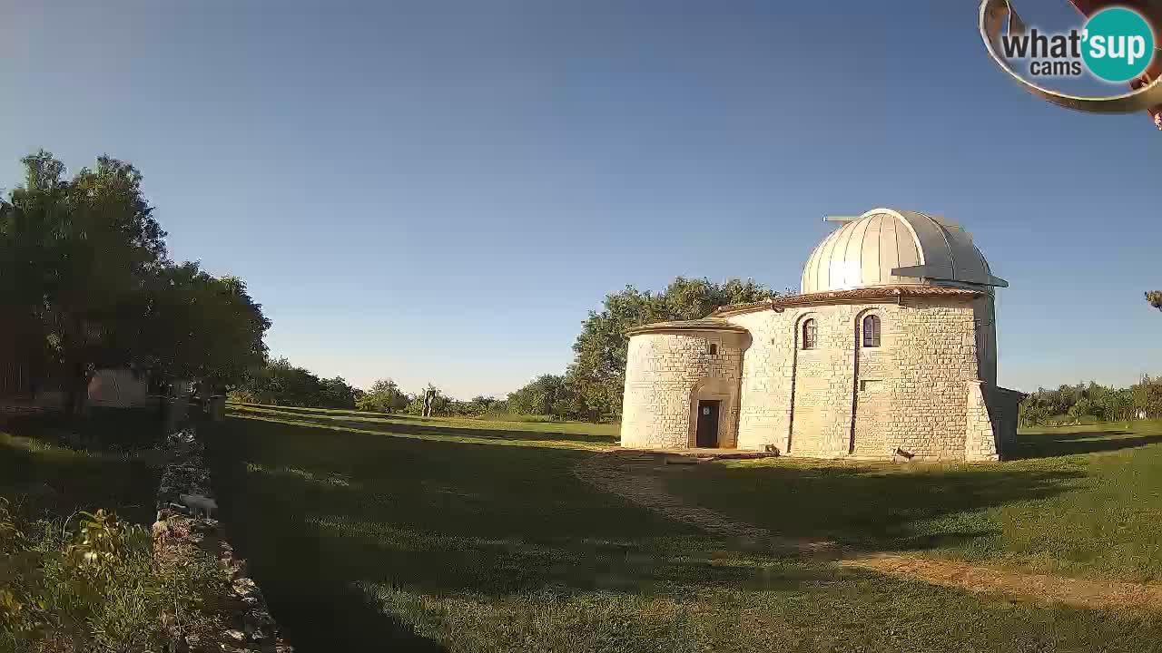 Višnjan Observatory Webcam: Gaze into the Cosmos from Istria, Croatia