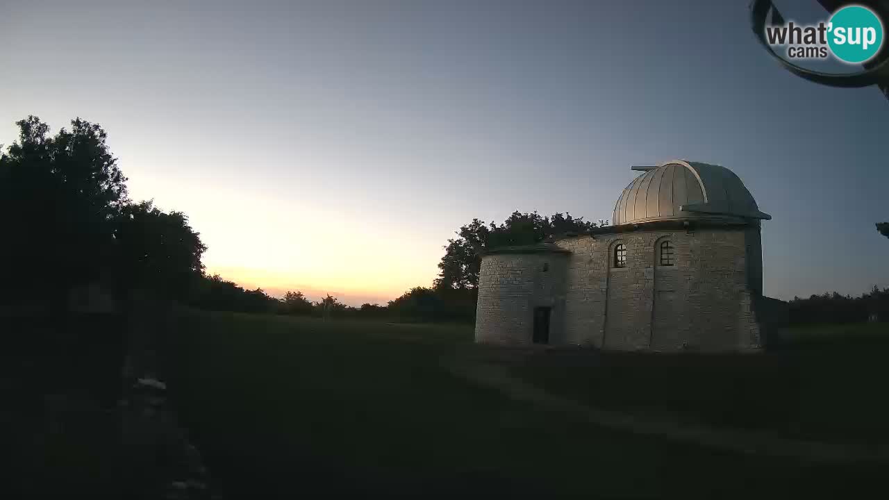 Višnjanska observatorijska spletna kamera: Opazujte vesolje iz Istre, Hrvaška