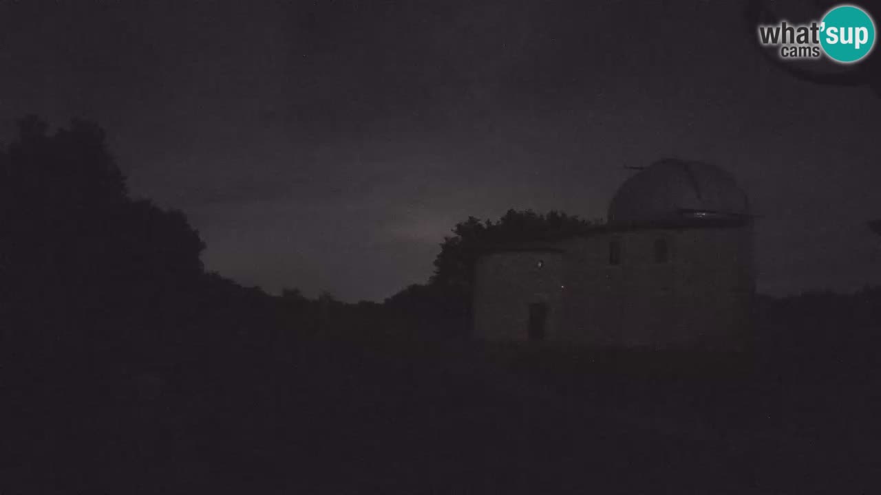 Višnjan Observatory Webcam: Gaze into the Cosmos from Istria, Croatia