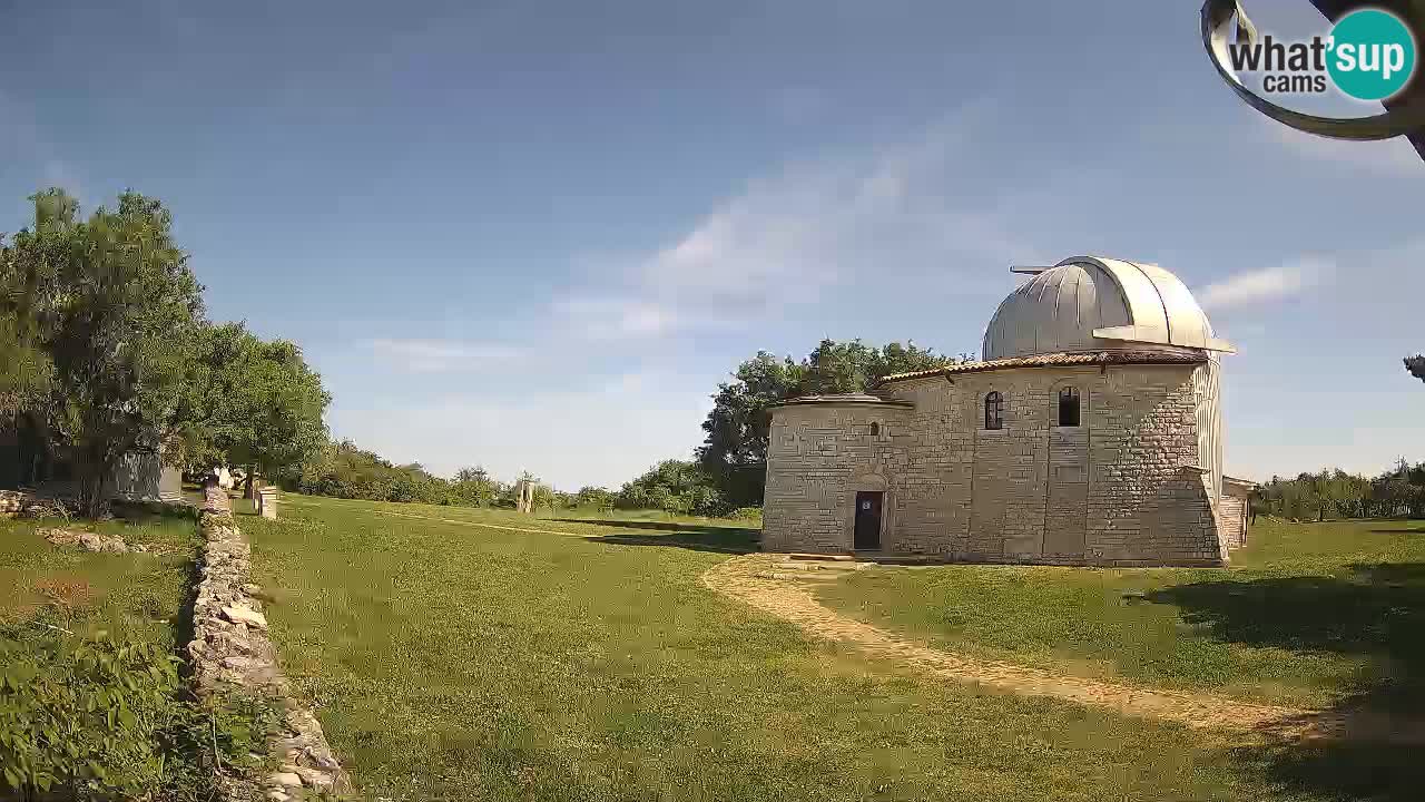 Višnjan Observatory Webcam: Gaze into the Cosmos from Istria, Croatia