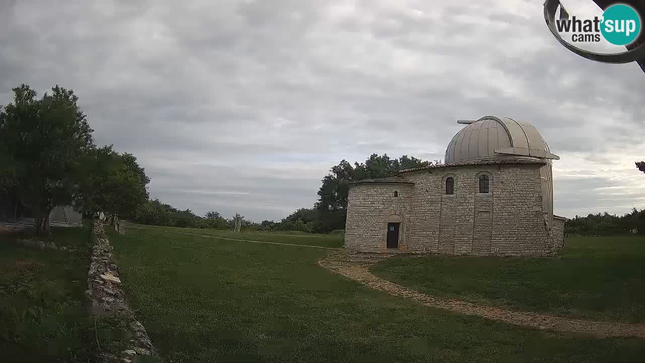 Višnjan Observatory Webcam: Gaze into the Cosmos from Istria, Croatia