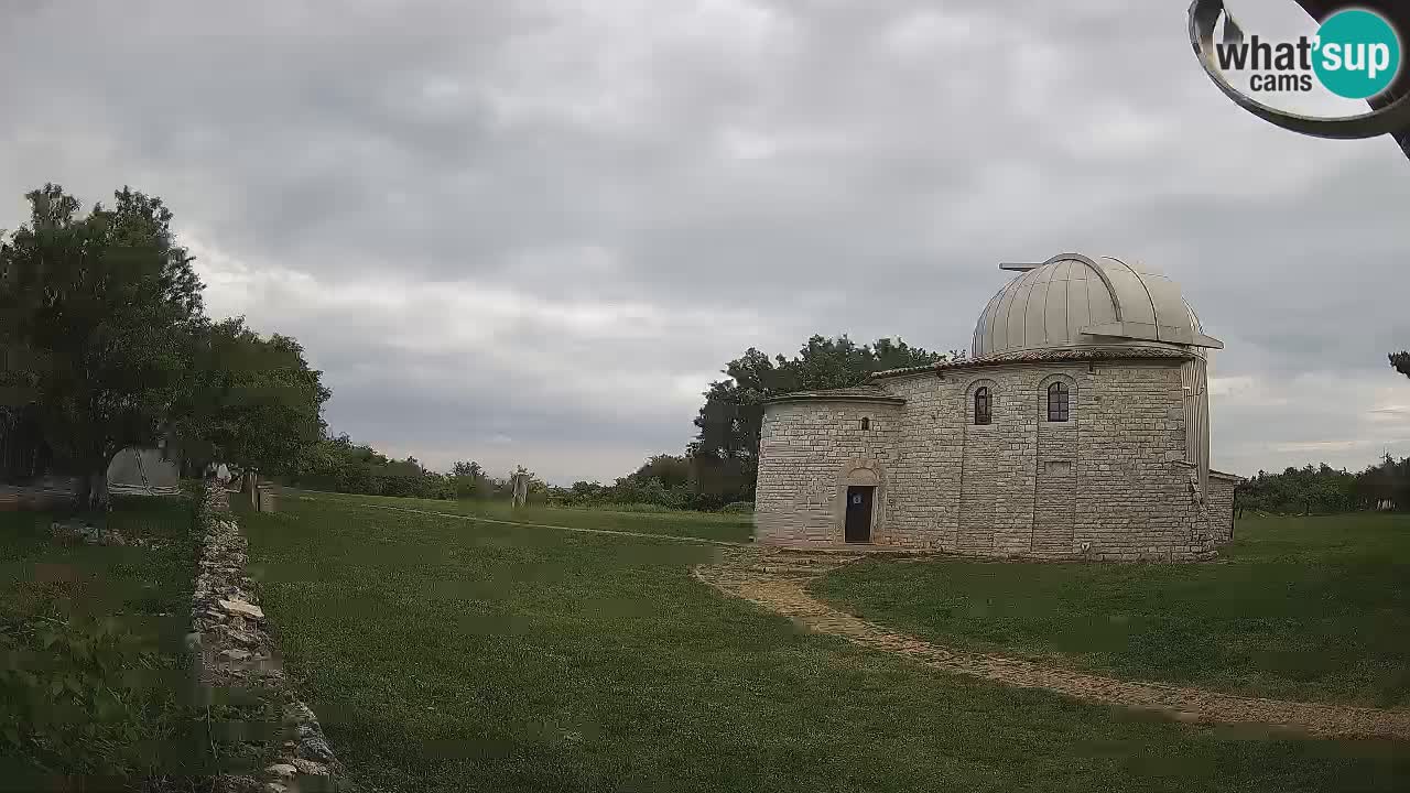 Višnjan Observatory Webcam: Gaze into the Cosmos from Istria, Croatia