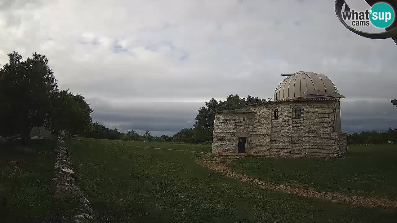 Webcam de l’Observatoire de Višnjan: Plongez dans le cosmos depuis l’Istrie, Croatie