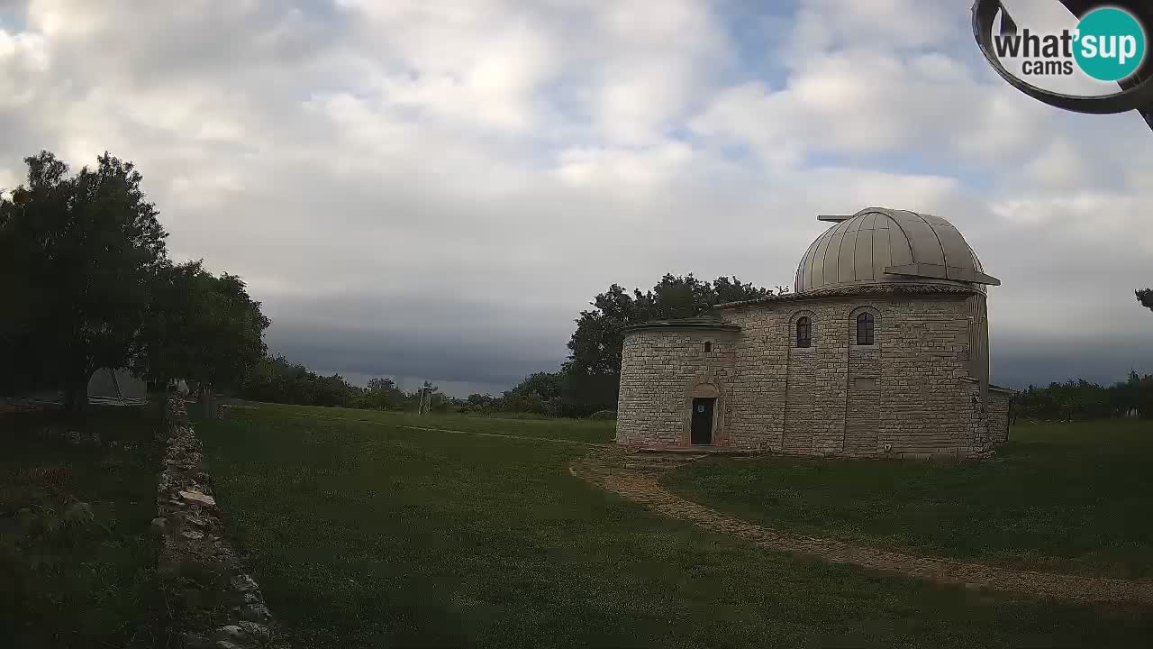 Višnjan Observatory Webcam: Gaze into the Cosmos from Istria, Croatia