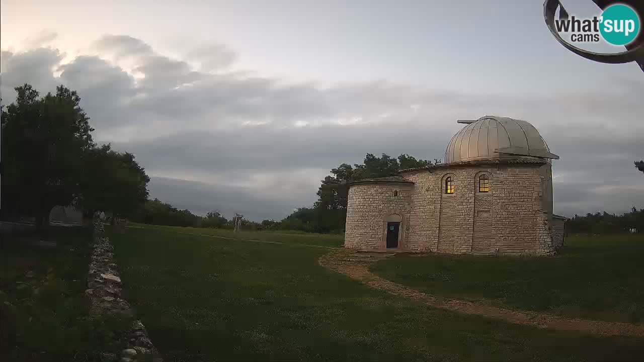 Višnjan Observatory Webcam: Gaze into the Cosmos from Istria, Croatia