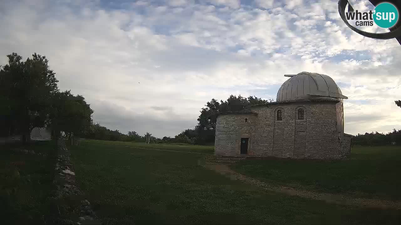 Višnjan Observatory Webcam: Gaze into the Cosmos from Istria, Croatia