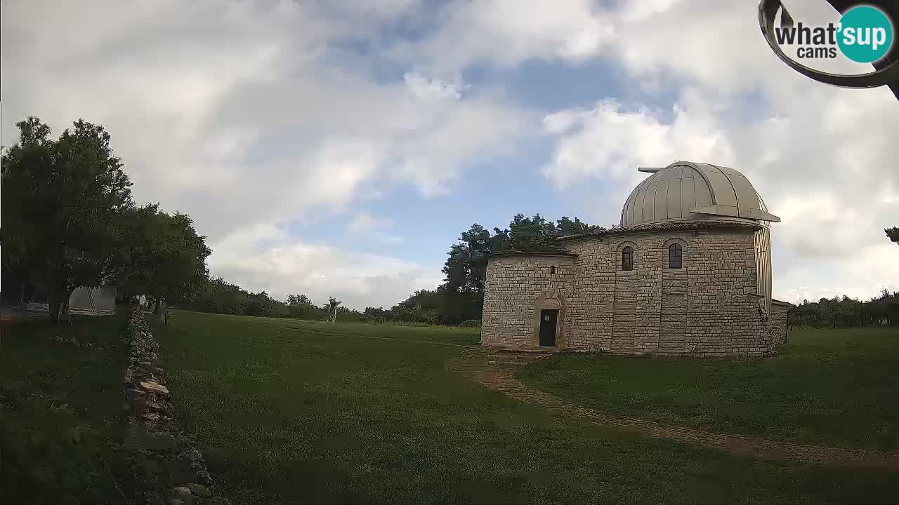 Webcam de l’Observatoire de Višnjan: Plongez dans le cosmos depuis l’Istrie, Croatie