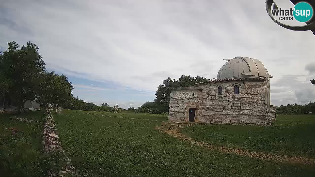 Višnjan Observatory Webcam: Gaze into the Cosmos from Istria, Croatia