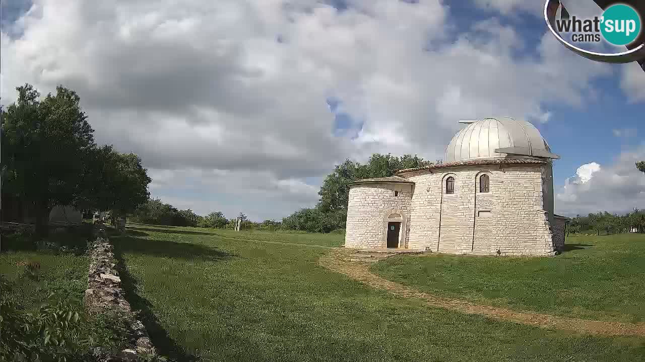 Webcam de l’Observatoire de Višnjan: Plongez dans le cosmos depuis l’Istrie, Croatie