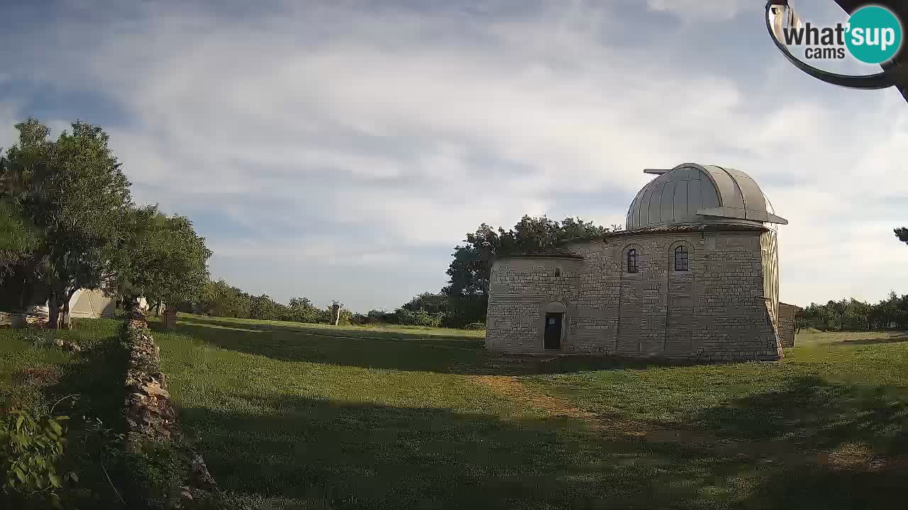Višnjan Observatory Webcam: Gaze into the Cosmos from Istria, Croatia