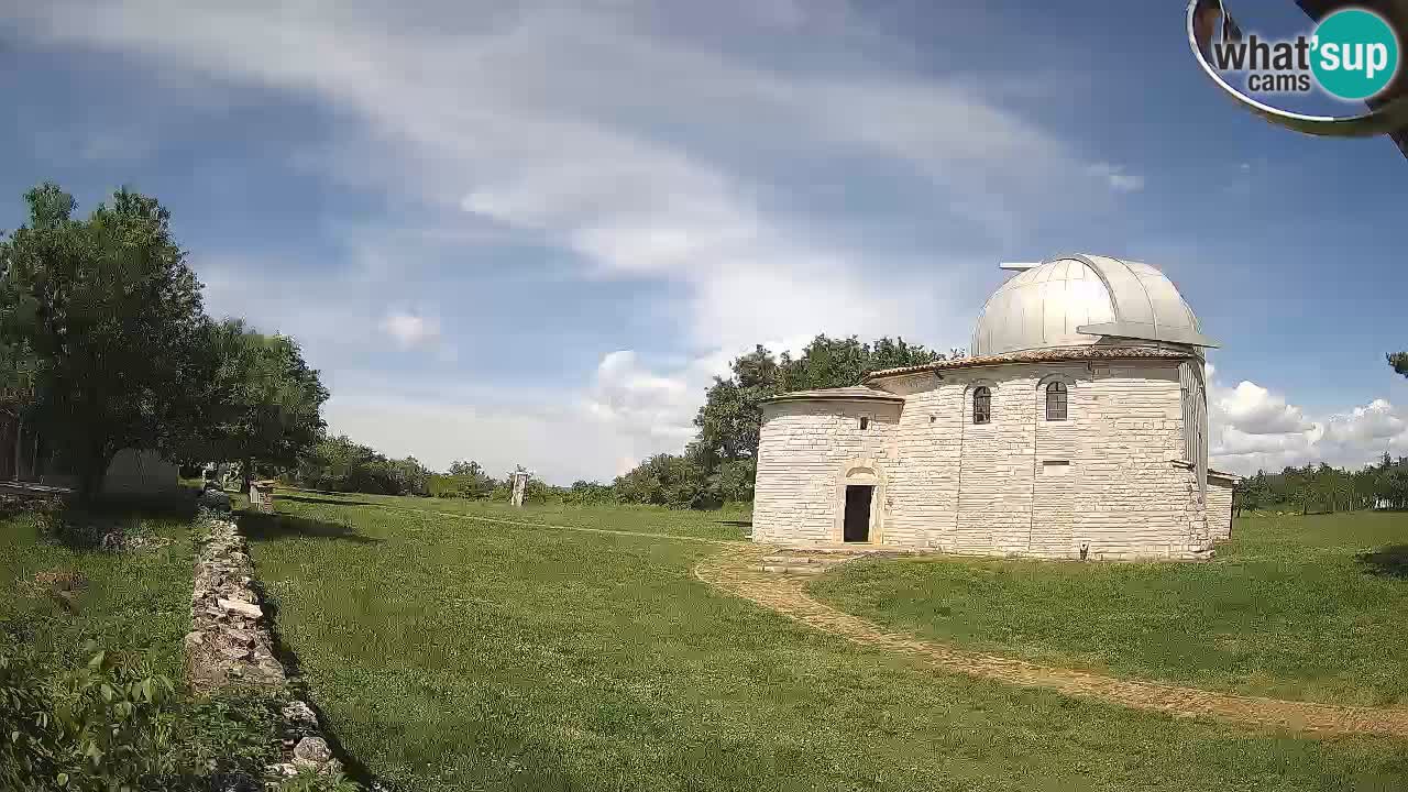 Višnjan Observatory Webcam: Gaze into the Cosmos from Istria, Croatia