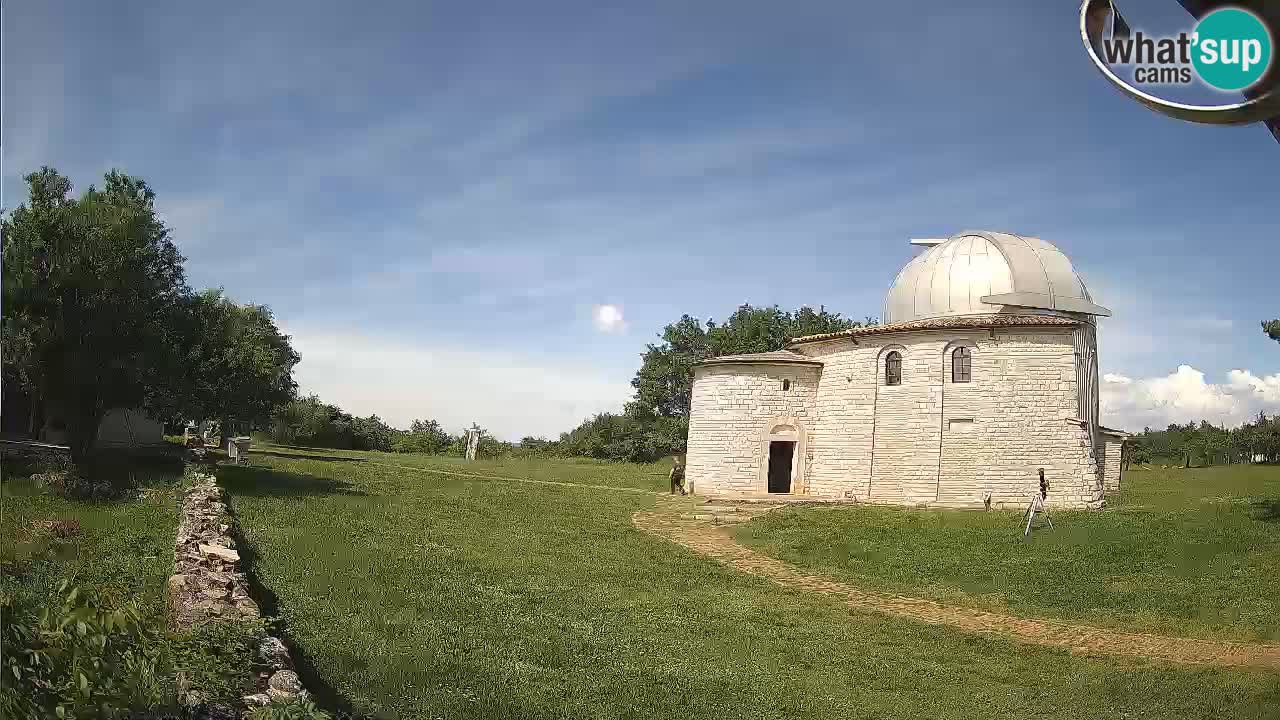 Webcam de l’Observatoire de Višnjan: Plongez dans le cosmos depuis l’Istrie, Croatie
