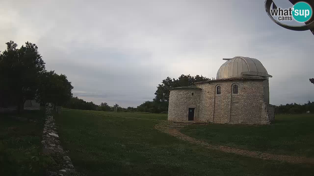 Višnjan Observatory Webcam: Gaze into the Cosmos from Istria, Croatia