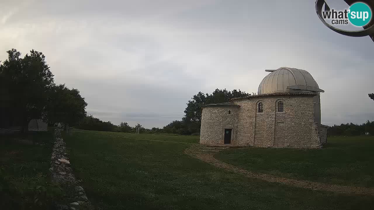 Višnjan Observatory Webcam: Gaze into the Cosmos from Istria, Croatia