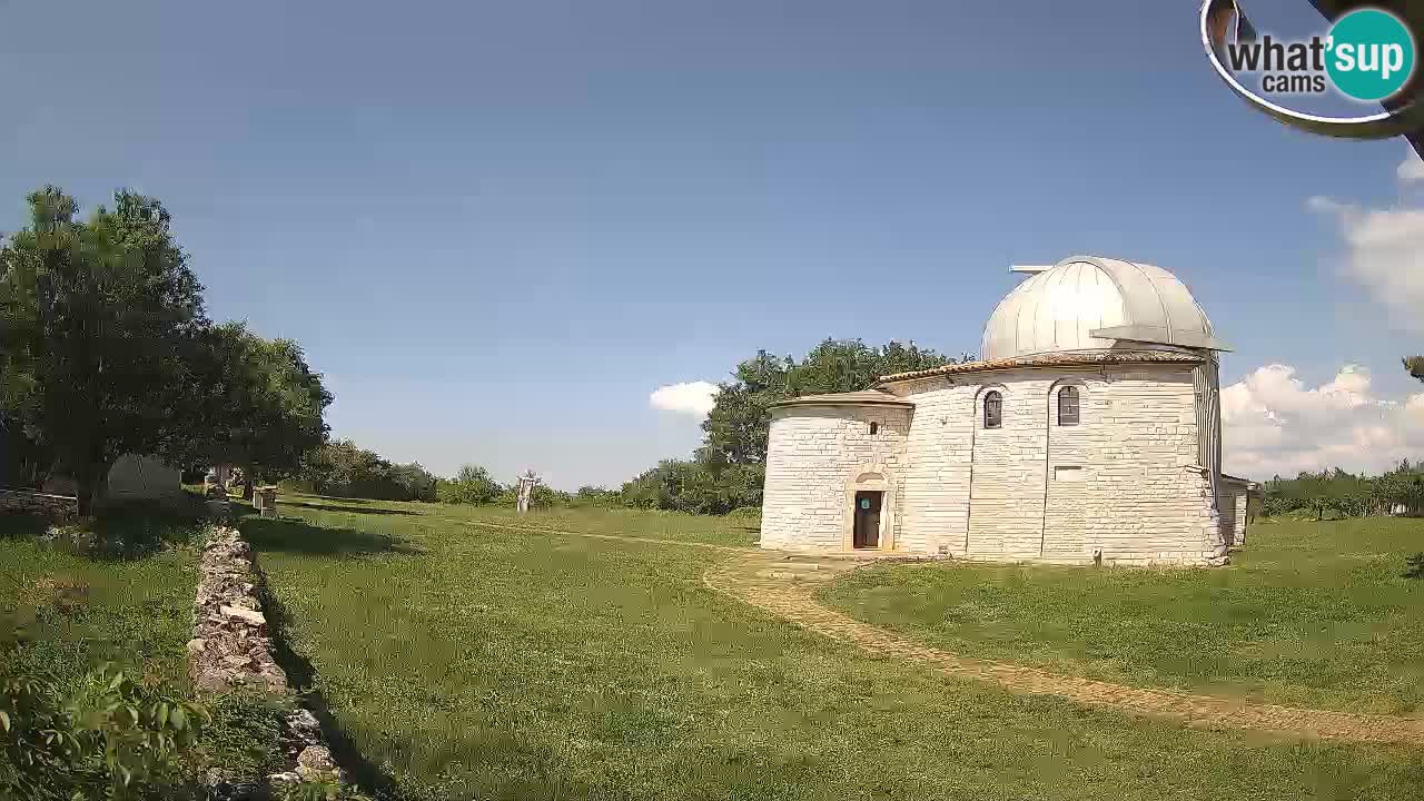 Višnjan Observatory Webcam: Gaze into the Cosmos from Istria, Croatia