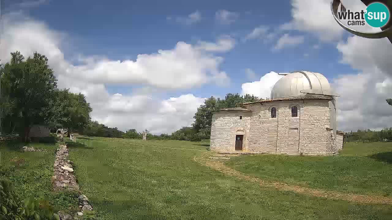 Višnjan Observatory Webcam: Gaze into the Cosmos from Istria, Croatia