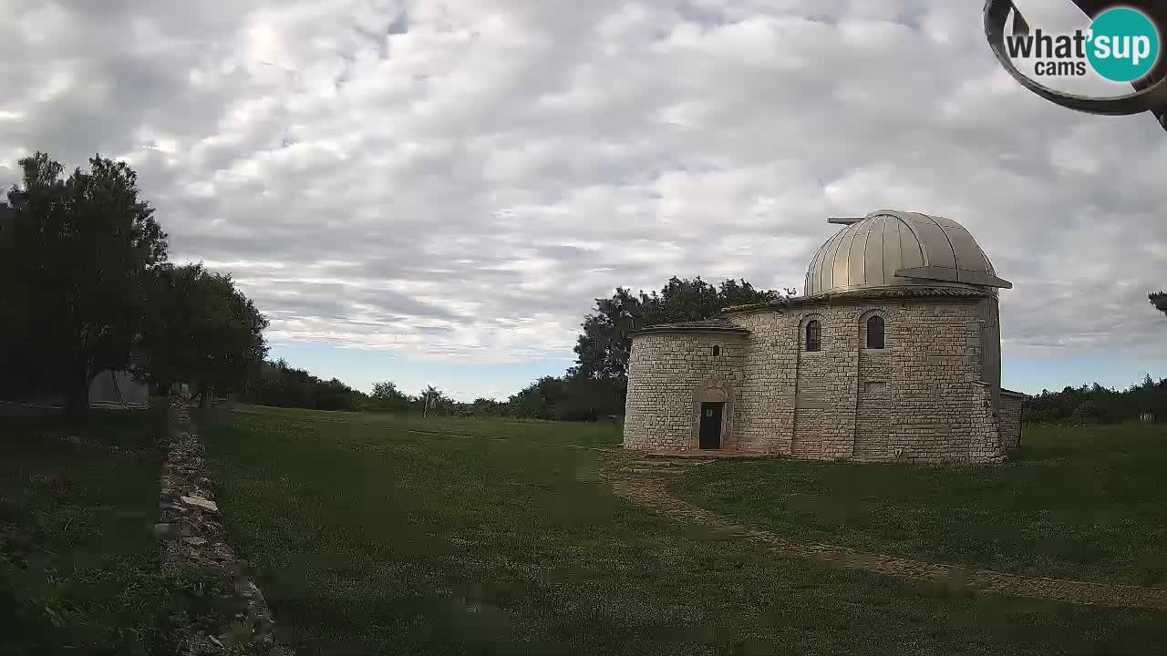 Višnjan Observatory Webcam: Gaze into the Cosmos from Istria, Croatia