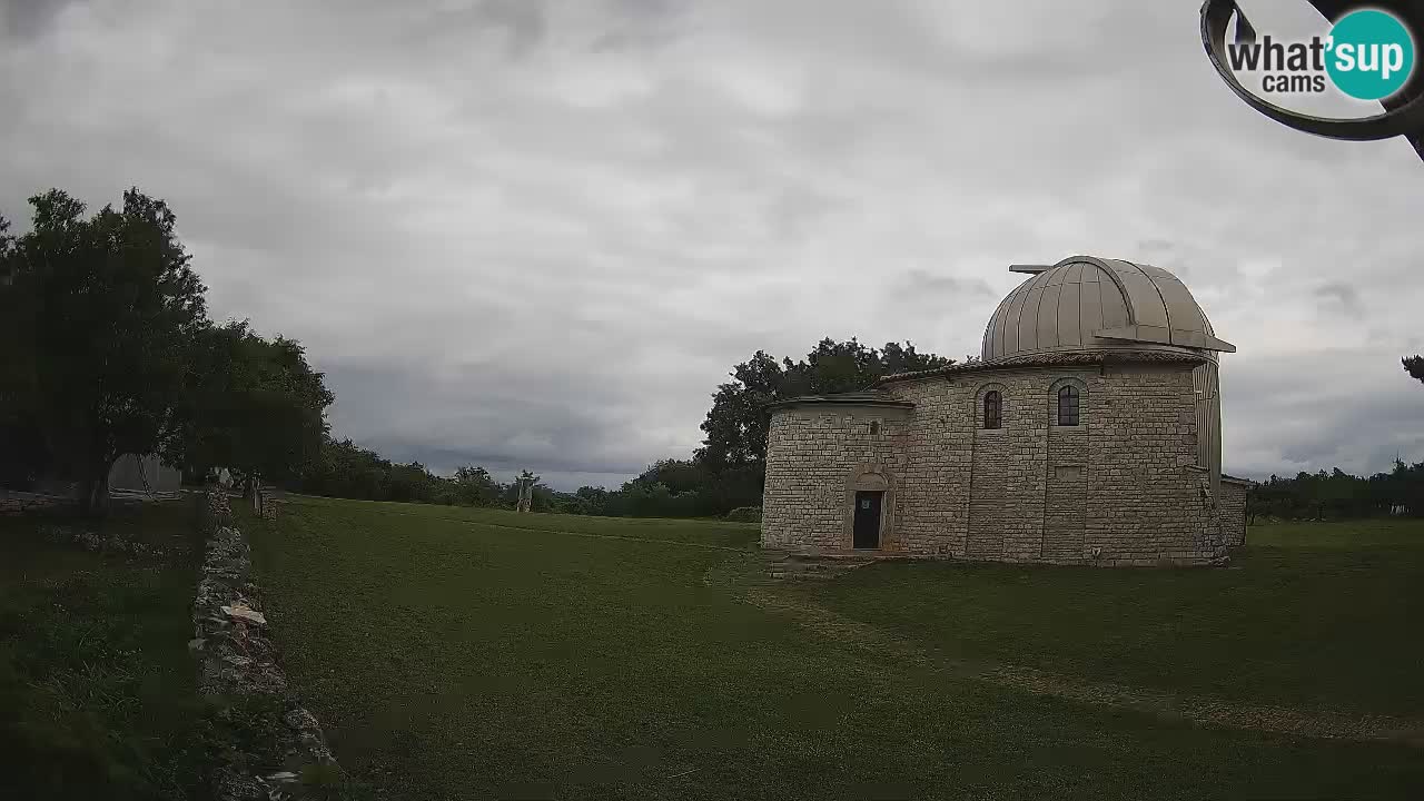 Višnjan Observatory Webcam: Gaze into the Cosmos from Istria, Croatia