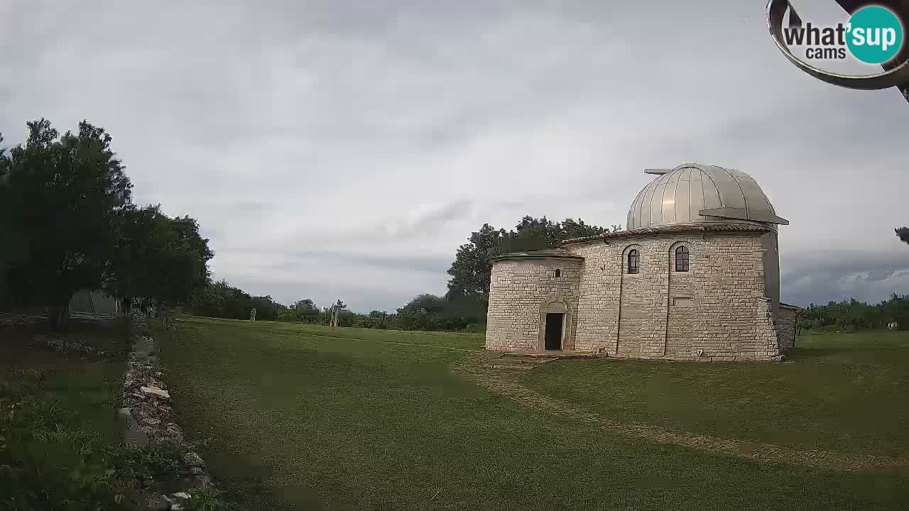 Webcam de l’Observatoire de Višnjan: Plongez dans le cosmos depuis l’Istrie, Croatie