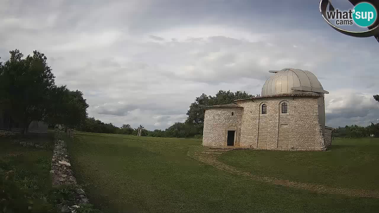 Webcam de l’Observatoire de Višnjan: Plongez dans le cosmos depuis l’Istrie, Croatie