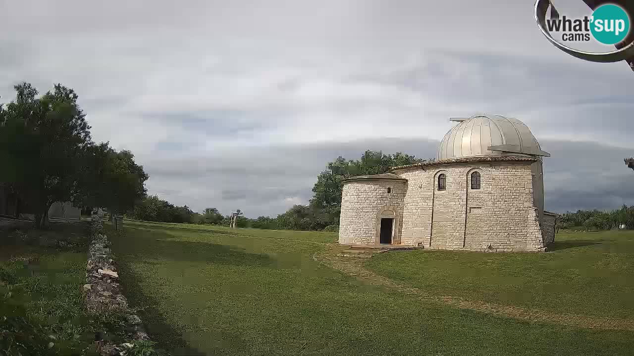 Višnjan Observatory Webcam: Gaze into the Cosmos from Istria, Croatia