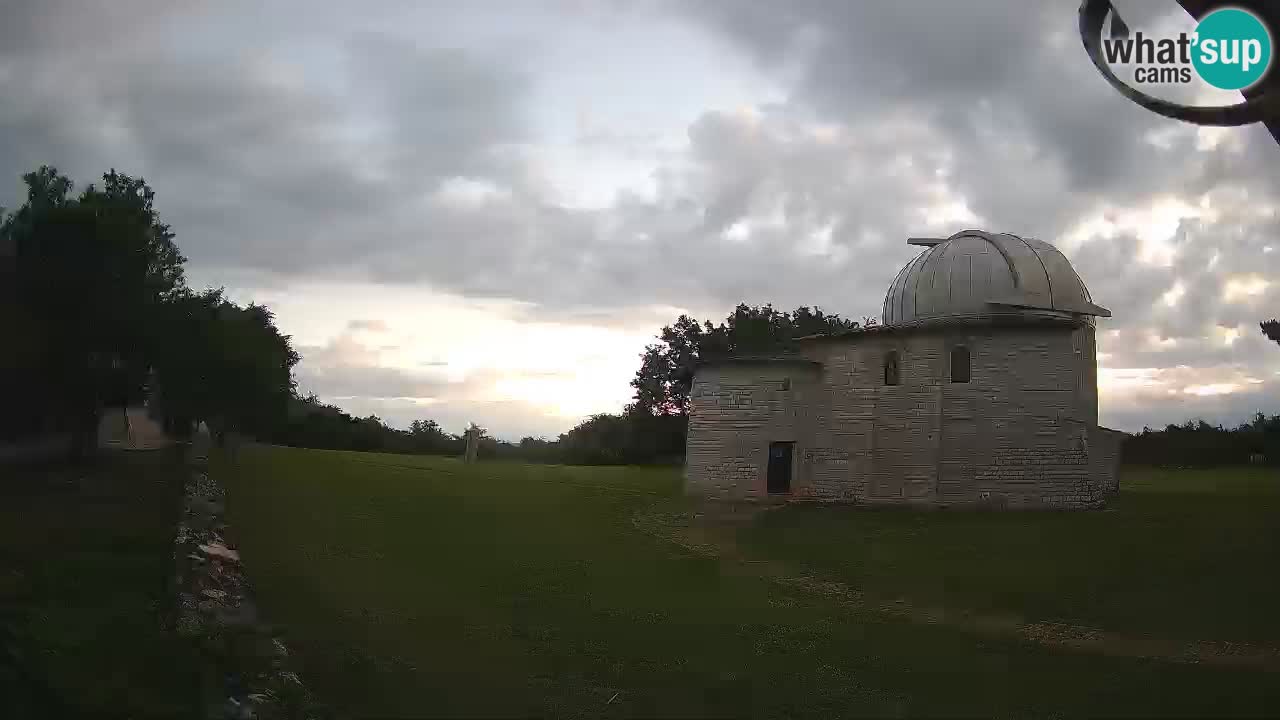 Višnjan Observatory Webcam: Gaze into the Cosmos from Istria, Croatia