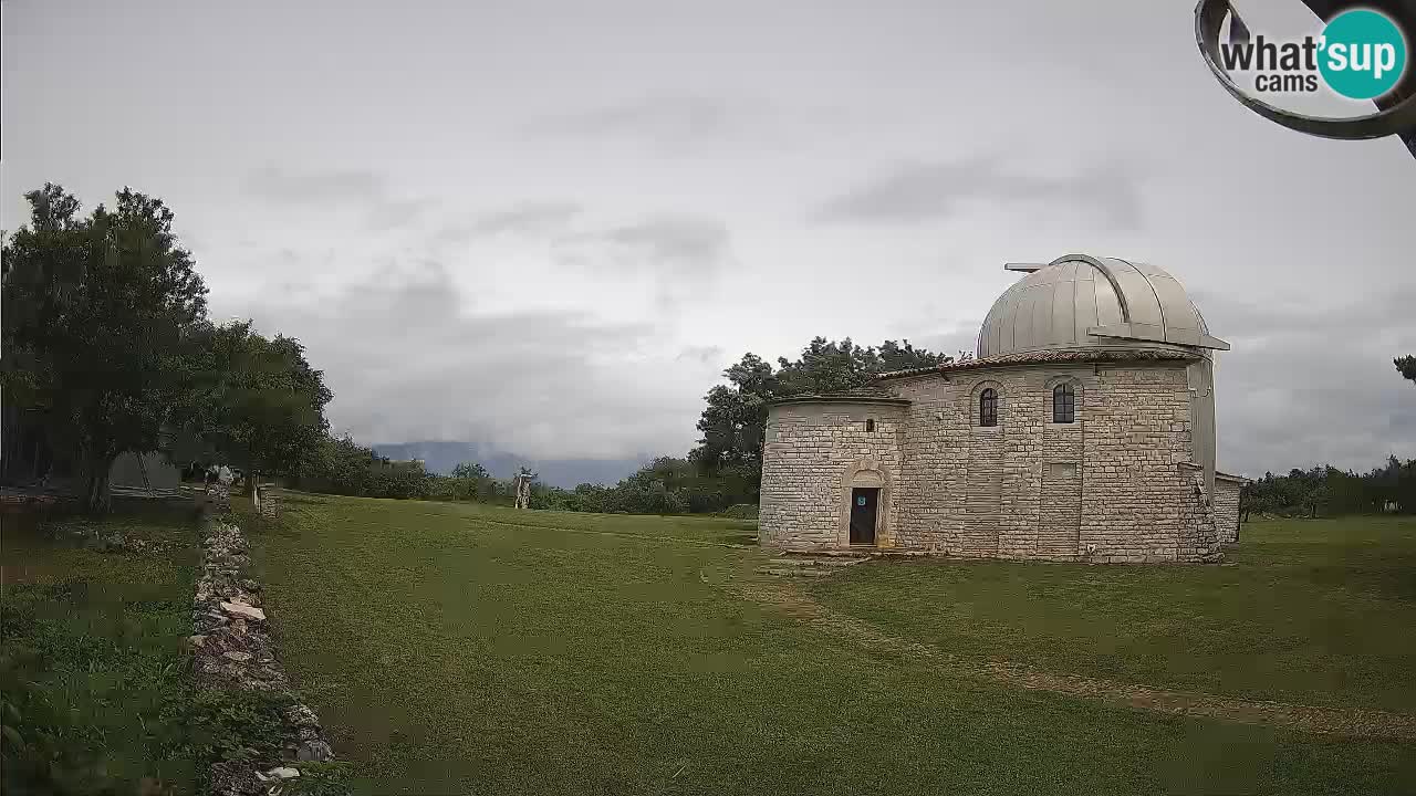 Višnjan Observatory Webcam: Gaze into the Cosmos from Istria, Croatia