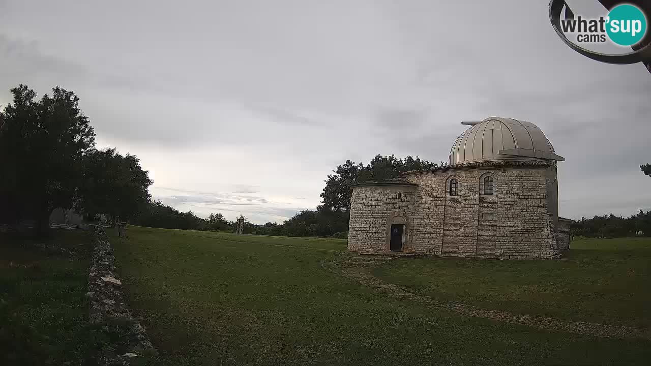 Višnjan Observatory Webcam: Gaze into the Cosmos from Istria, Croatia