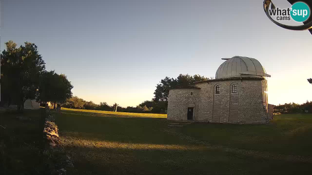 Višnjan Observatory Webcam: Gaze into the Cosmos from Istria, Croatia