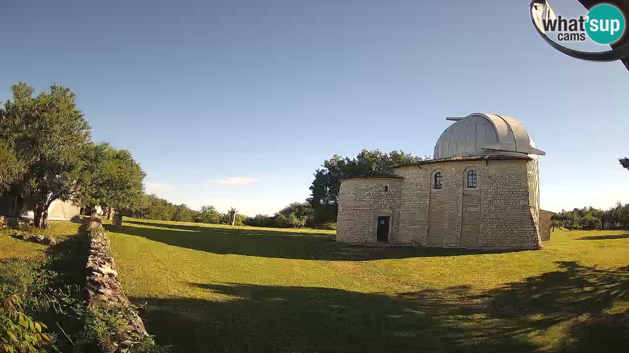 Višnjan Observatory Webcam: Gaze into the Cosmos from Istria, Croatia