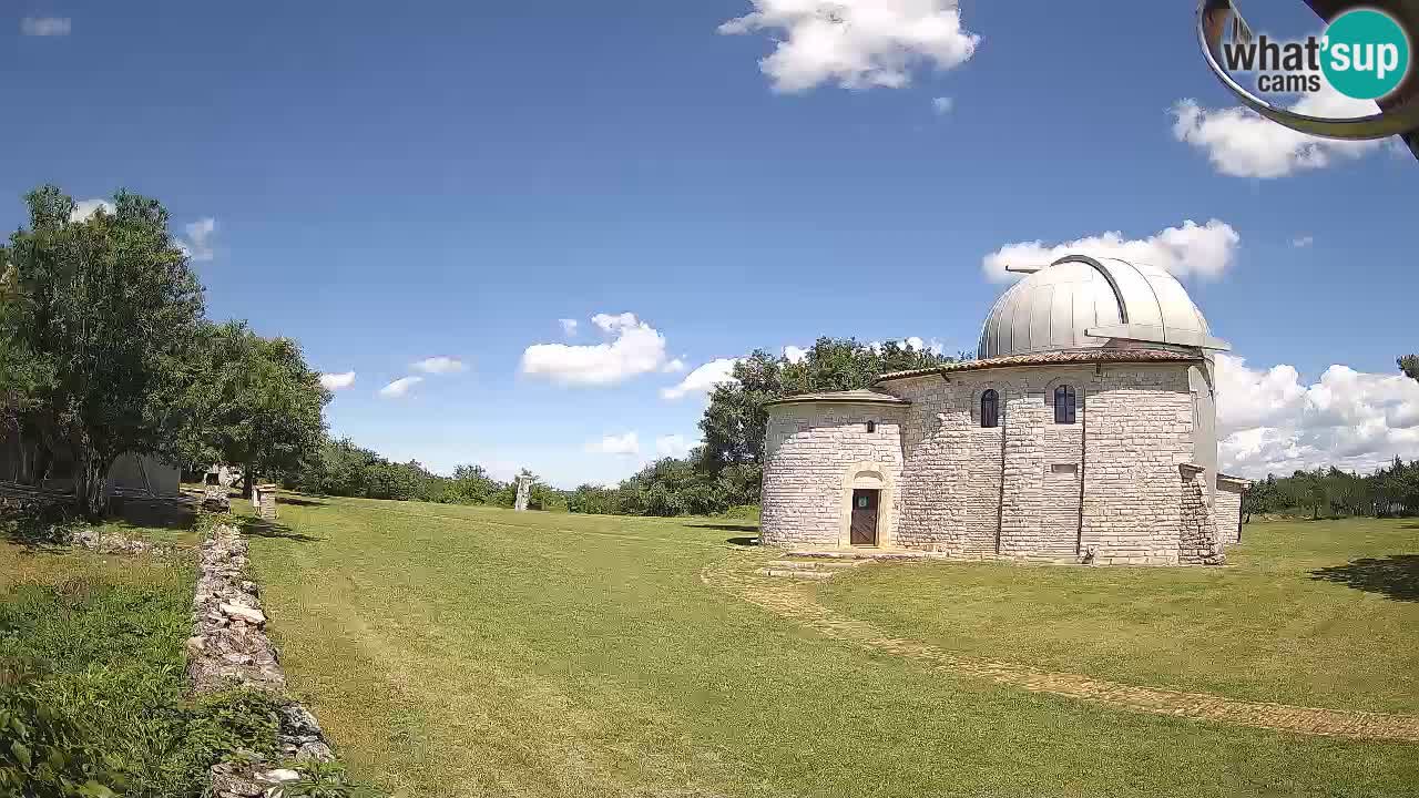 Višnjan Observatory Webcam: Gaze into the Cosmos from Istria, Croatia