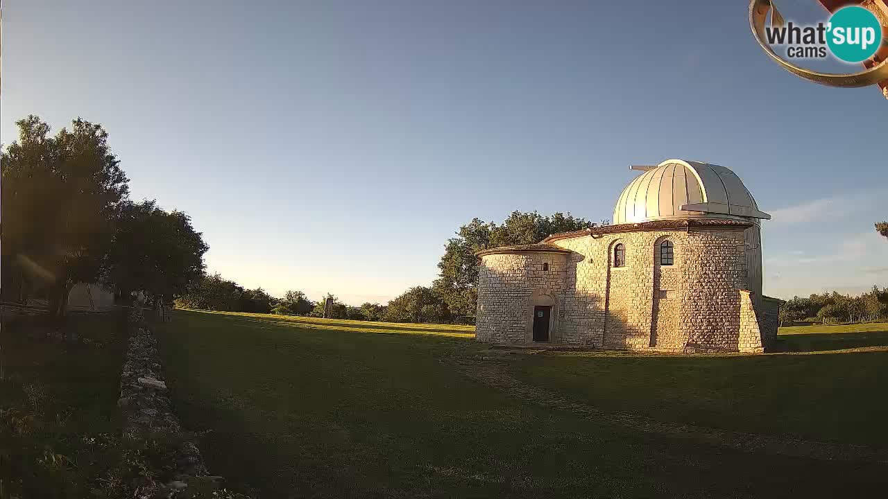 Višnjan Observatory Webcam: Gaze into the Cosmos from Istria, Croatia