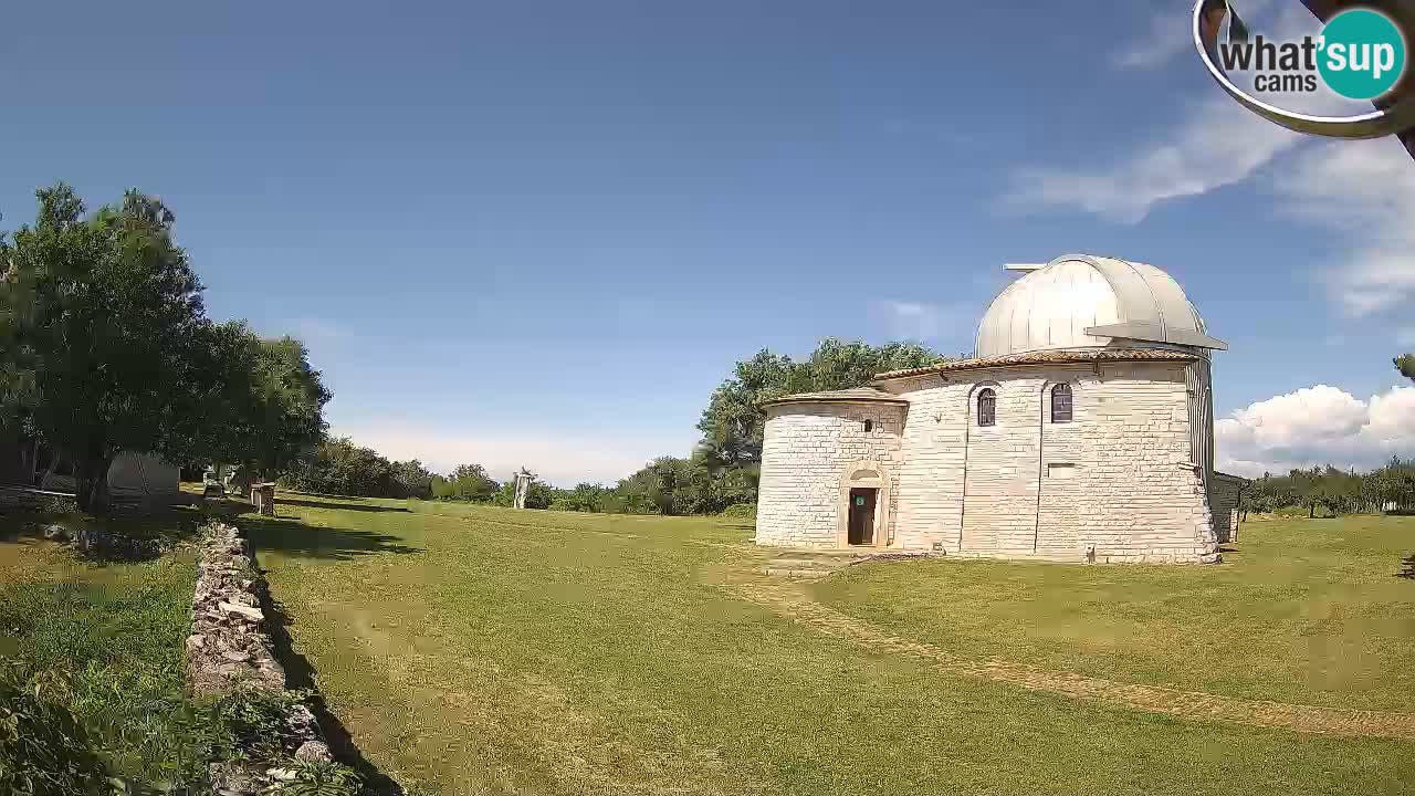 Višnjan Observatory Webcam: Gaze into the Cosmos from Istria, Croatia