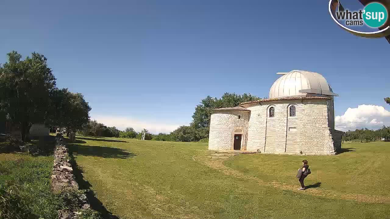 Višnjan Observatory Webcam: Gaze into the Cosmos from Istria, Croatia