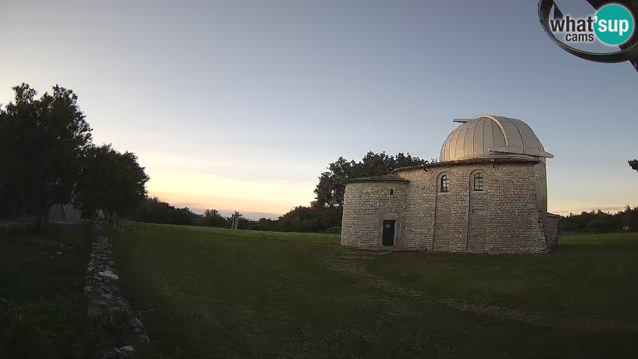 Višnjanska observatorijska spletna kamera: Opazujte vesolje iz Istre, Hrvaška