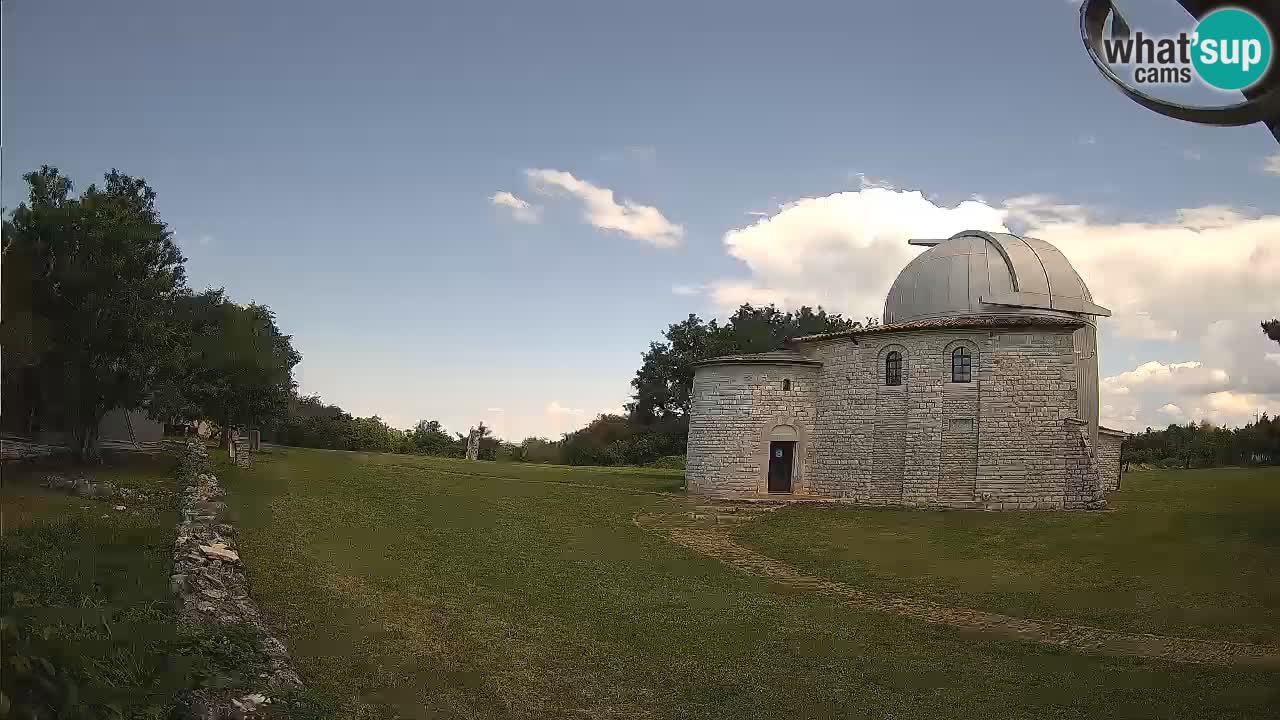 Webcam del Observatorio de Višnjan: Contempla el cosmos desde Istria, Croacia