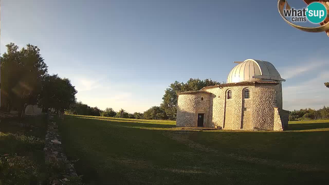 Višnjan Observatory Webcam: Gaze into the Cosmos from Istria, Croatia