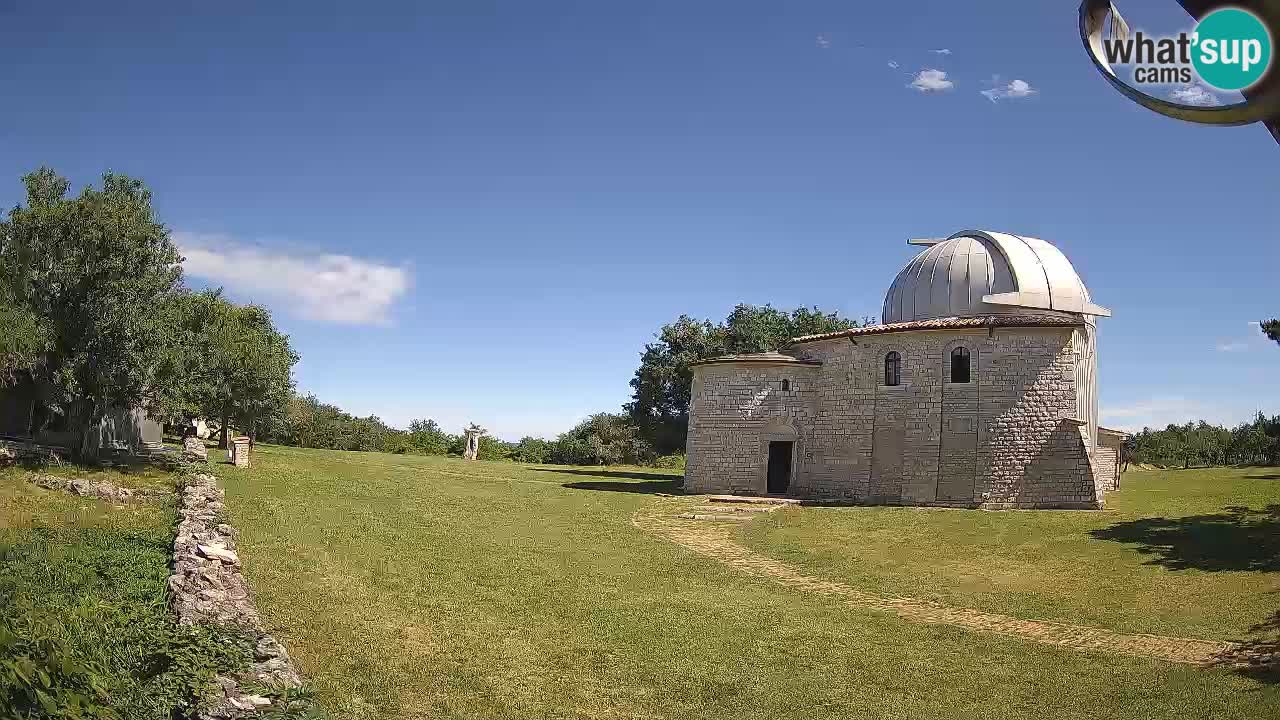 Višnjan Observatory Webcam: Gaze into the Cosmos from Istria, Croatia