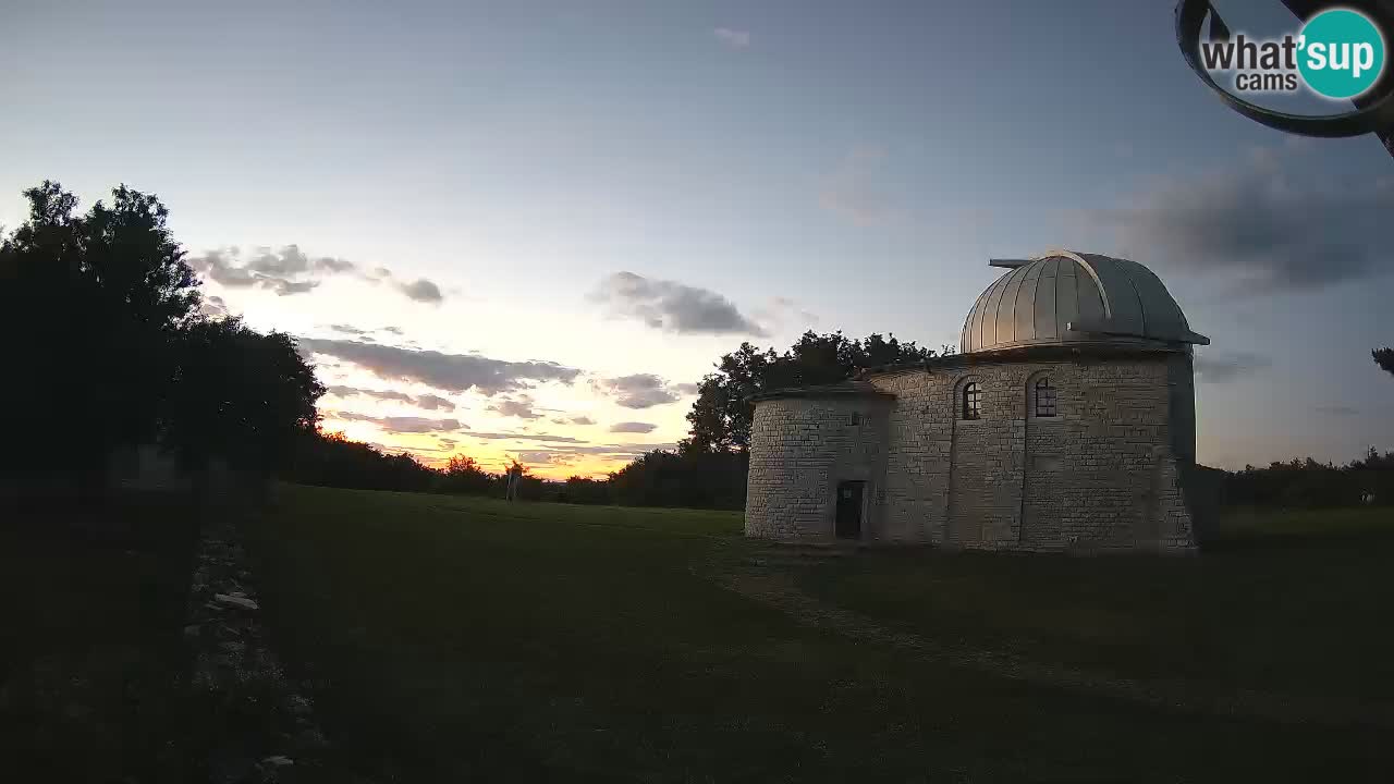 Višnjan Observatory Webcam: Gaze into the Cosmos from Istria, Croatia