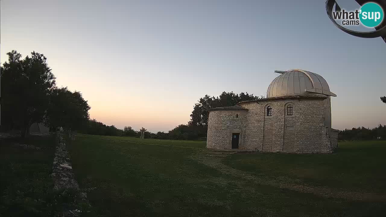 Višnjan Observatory Webcam: Gaze into the Cosmos from Istria, Croatia