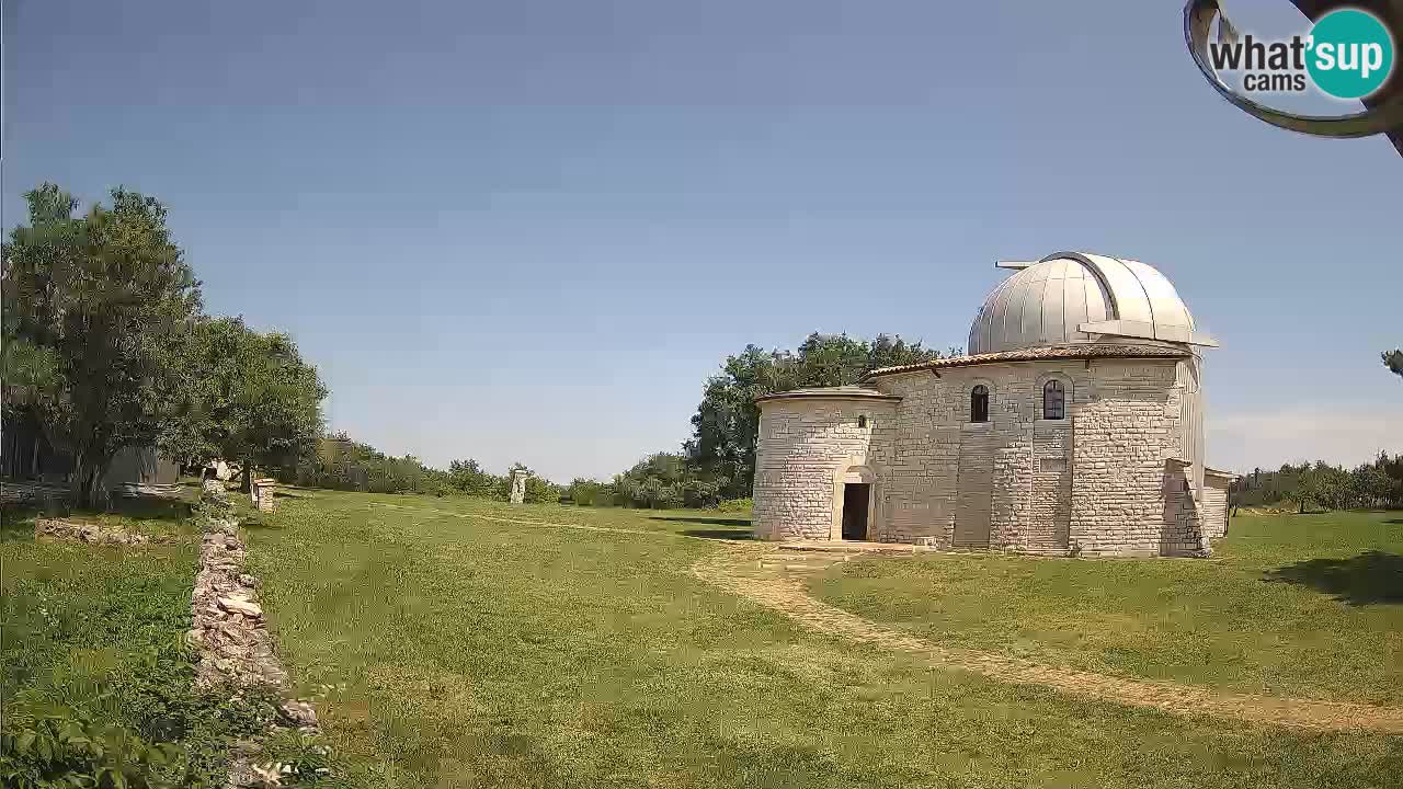 Višnjan Observatory Webcam: Gaze into the Cosmos from Istria, Croatia