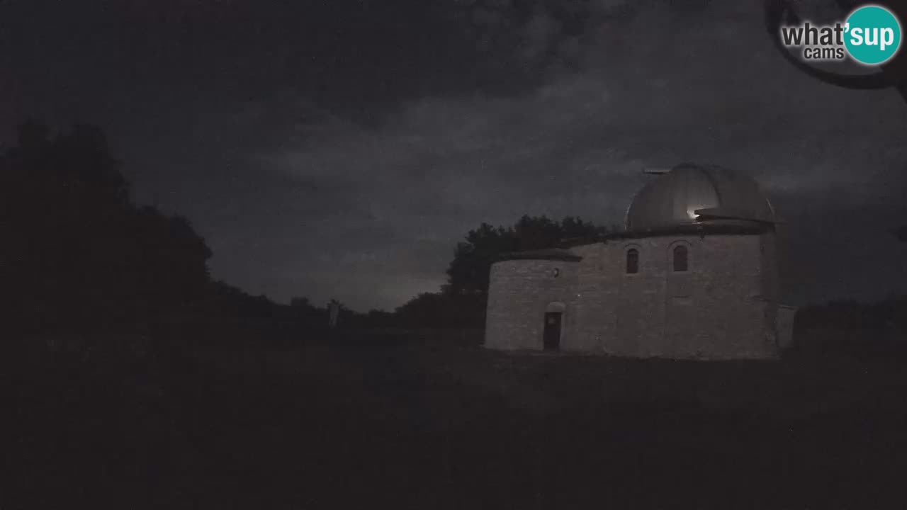 Višnjan Observatory Webcam: Gaze into the Cosmos from Istria, Croatia